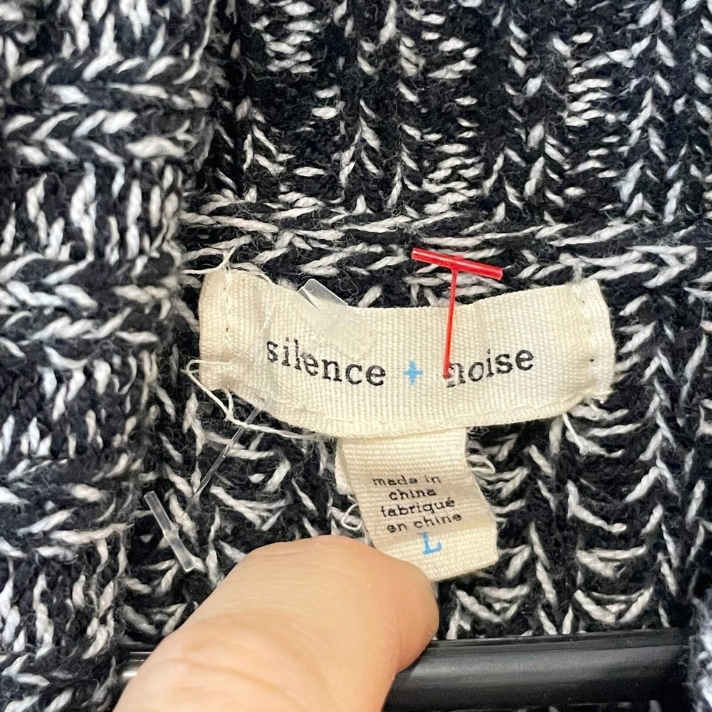 Silence Noise Long Sleeve Knit Pullover Sweater Womens L Black White Turtleneck - Picture 2 of 7